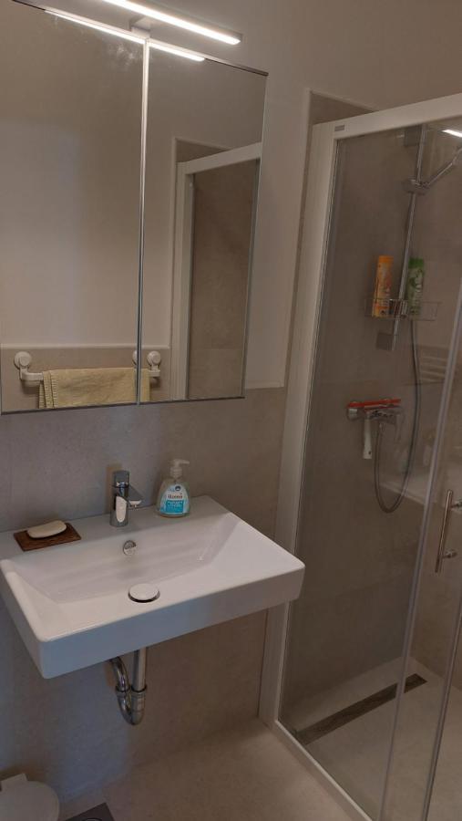 Cozy, Bright And Affordable Studio W/ Free Parking Ljubljana Ngoại thất bức ảnh